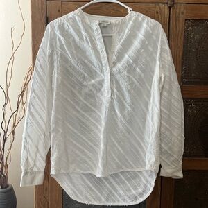 Sundance White Textured V-Neck Long-Sleeve Tunic